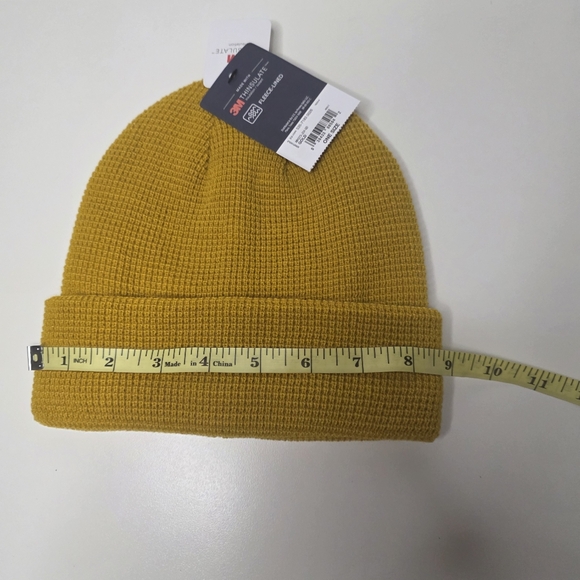 NWT St. John's Bay Mens Gold One Size Fleece Lined Beanie - Picture 10 of 11